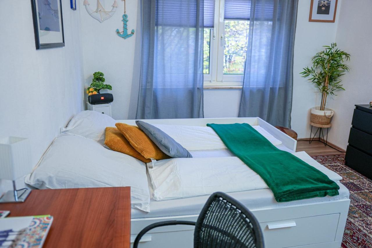 Privatzimmer In Apartment-Gastgeber: Ist Nelson Gladbeck Luaran gambar
